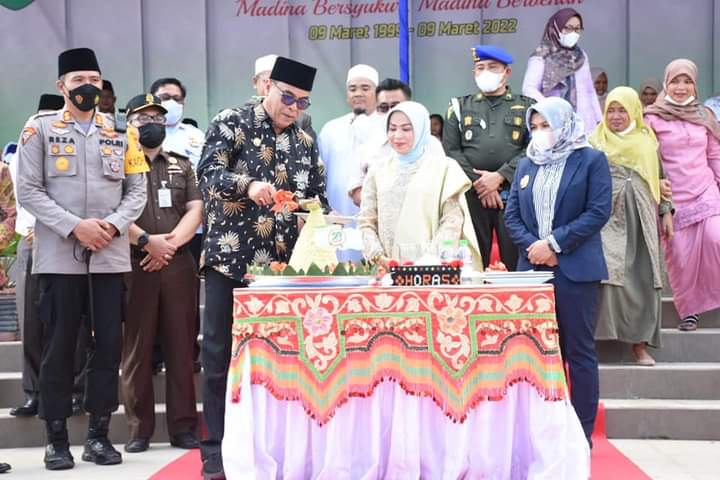 Bupati Madina Buka Ekspo Ekonomi Kreatif di Halaman Masjid Nur Ala Nur
