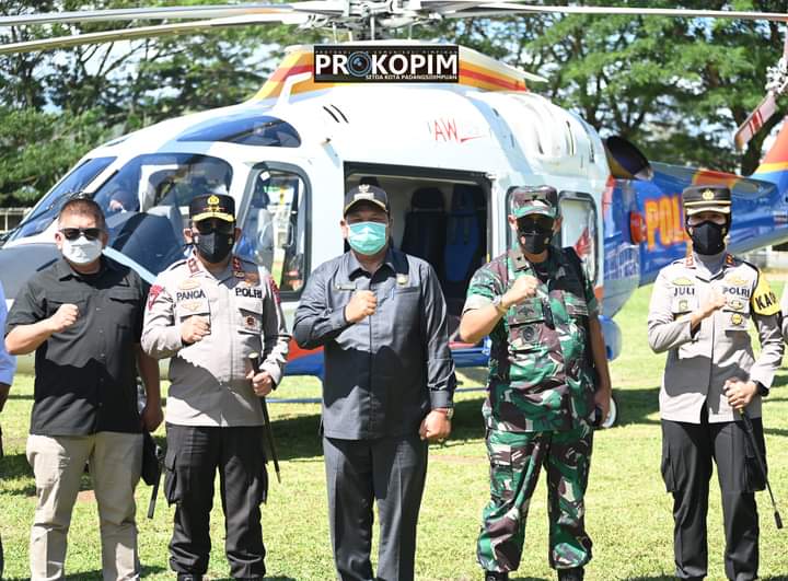 Walikota PSPÂ  Irsan Efendi Nasution Bersama Forkopimda dampingi Kapolda Sumut Irjen Pol RZ Panca Putra Simanjuntak Tinjau Vaksinasi di Alaman Bolak