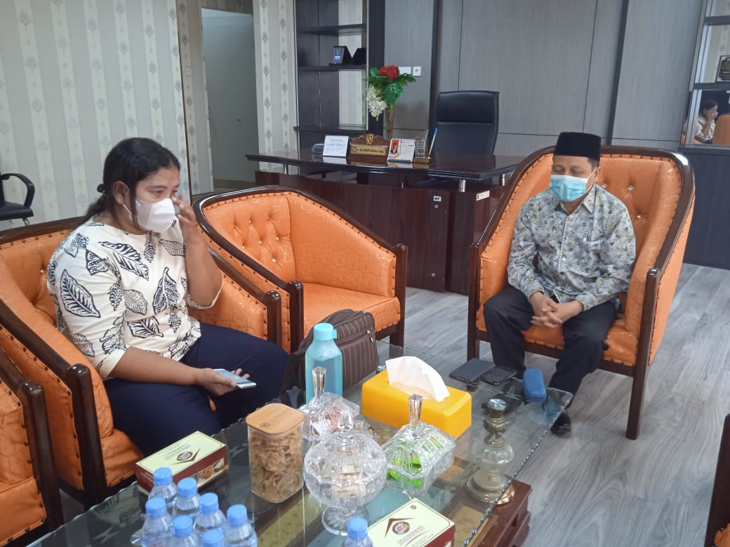 Gajinya Tak Sesuai Laporan Dana BOS, Guru Honorer ini Lapor ke Wakil Ketua DPRD