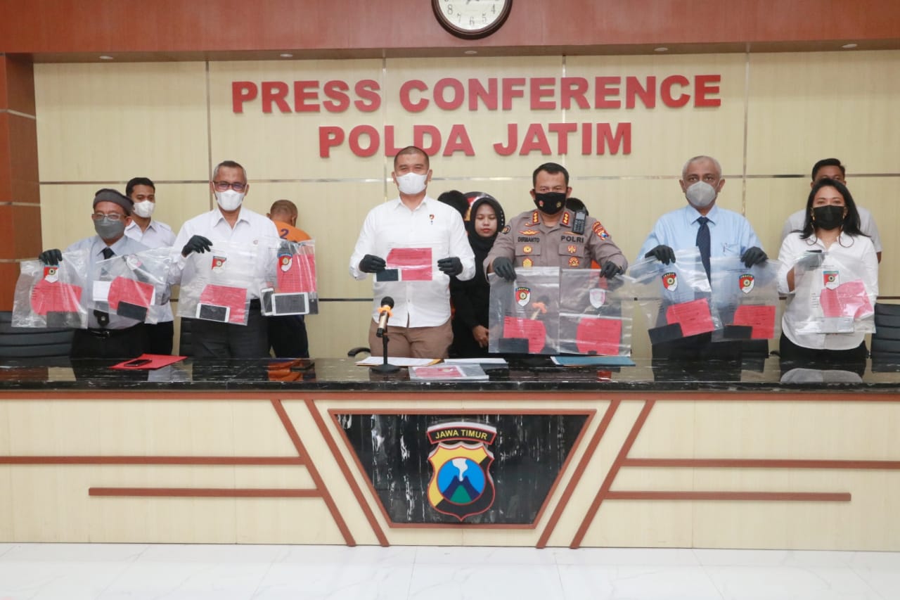 Ditreskrimum Polda Jatim Ungkap Mafia Bola di Liga 3 dan Tetapkan 5 Orang Tersangka