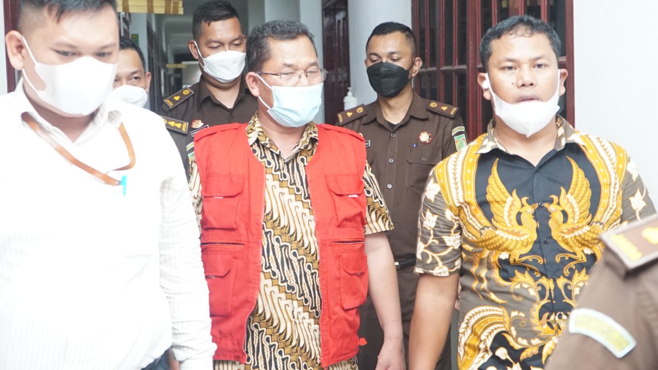 Empat Terdakwa Dugaan Korupsi Dana Covid-19 Samosir Ditahan