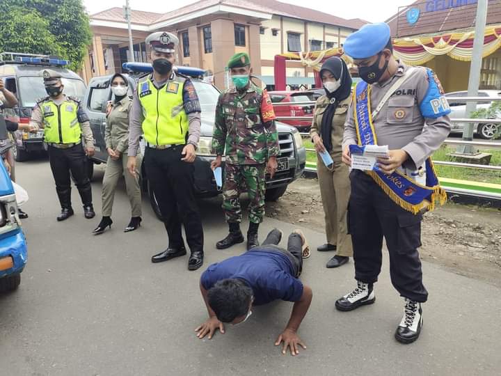Tegas Berwibawa, Personil Polres Padangsidimpuan Bersama TNI dan Intansi Terkait Gelar Operasi Yustisi