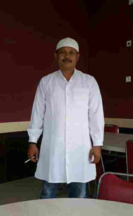 Warsito Calon Kepala Desa Sena  Low Profile