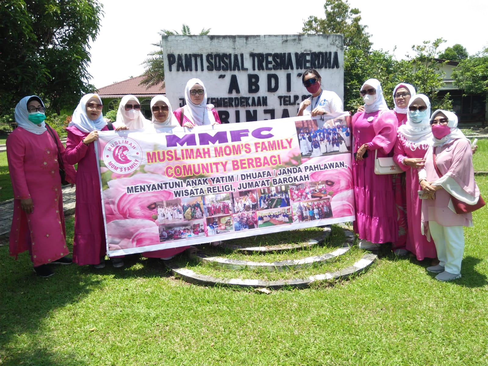 Menjelang Ramadhan 1443 H, Muslimah Mom Family Comunity (MMFC) Sumut Melaksanakan Agenda Kerja ke Panti Sosial Orang Jompo