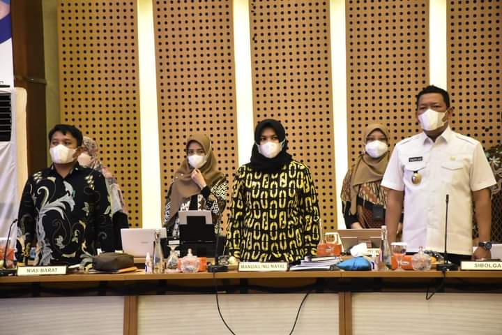 Wabup Madina Hadiri RUPS Bank Sumut di Medan