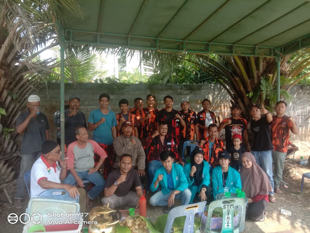 Sambut Ramadhan, DPC LSM PAKAR Langkat Bersama Ranting PP Langkat Berkolaborasi Membersihkan TPU Tanah Wakaf