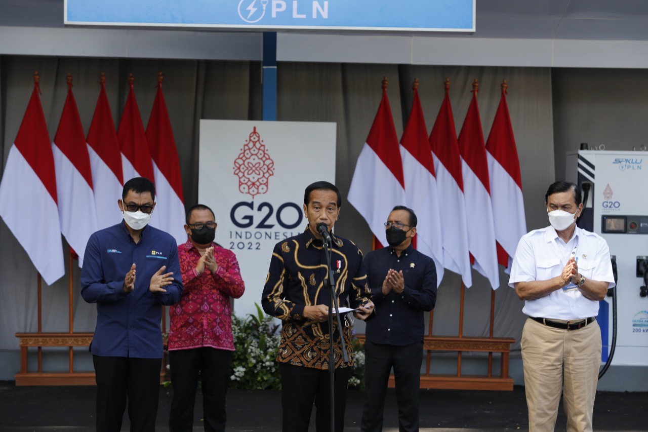 Presiden Resmikan SPKLU Ultra Fast Charging