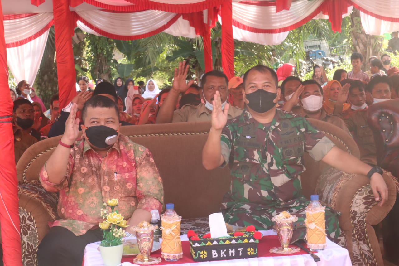 Dandim 0212/TS Bersama Bupati Tapsel Resmikan Kampung Pancasila Desa Aek Uncim Tantom