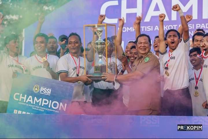 Sinar Muda FC Juara kompetisi Askot PSSI 2022, Walikota Irsan Efendi Nasution Apresiasi