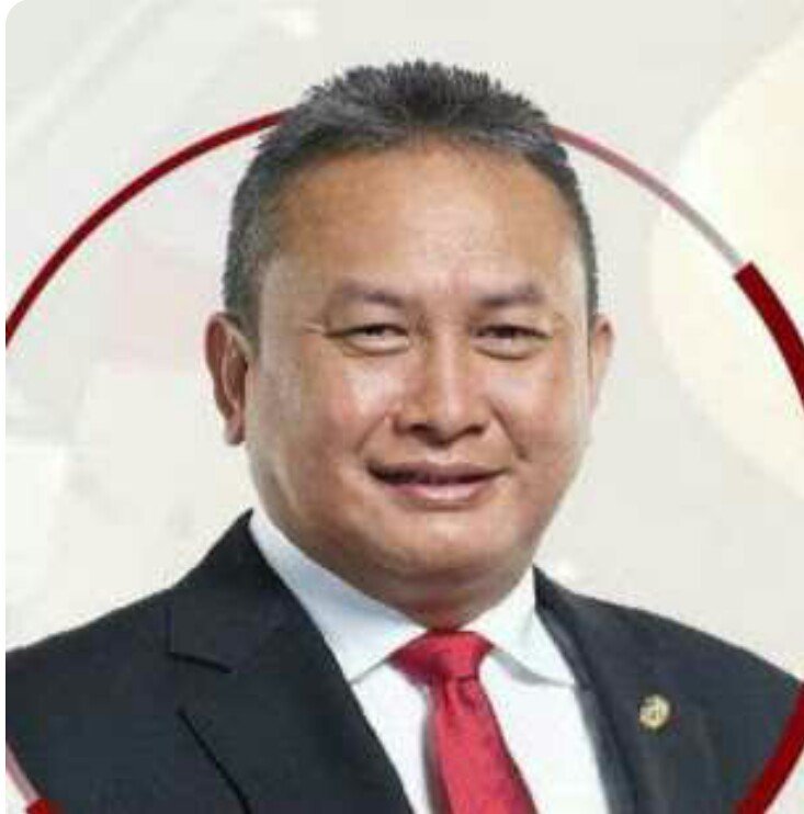 OJK Dorong BUMN Masuk Pasar Modal untuk Perkuat Finansial Perusahaan