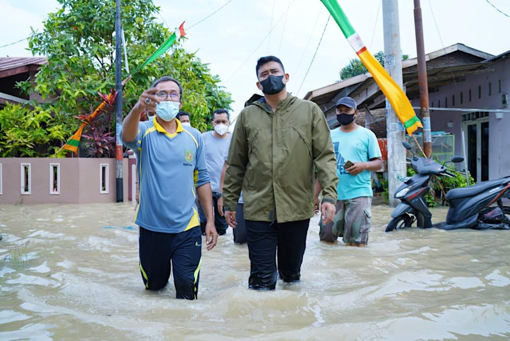 Bobby Nasution Kembali Tinjau Warga Terdampak Banjir Kiriman: Utamakan Keselamatan Warga