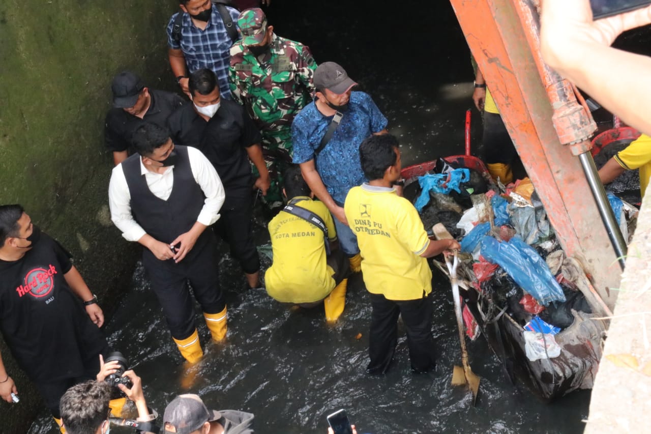 Sosok Bobby Nasution Jadi Magnet Kuat Dalam Kolaborasi Penanganan Sampah di Medan