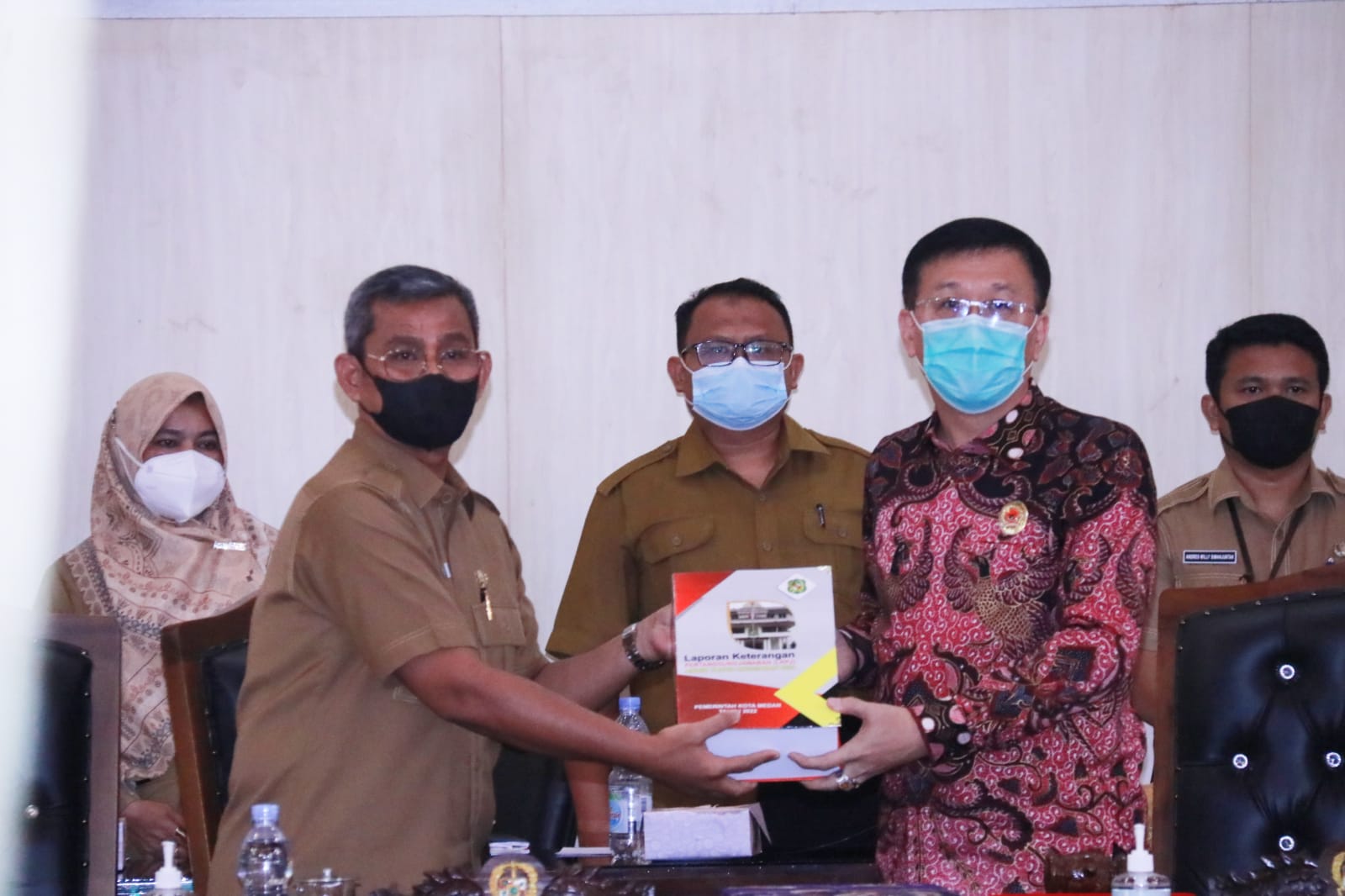 LKPJ TA 2021 Diserahkan, Bobby Nasution Ingatkan Seluruh Jajaran : Yang Dibutuhkan Kerja & Kinerja Nyata Bagi Masyarakat