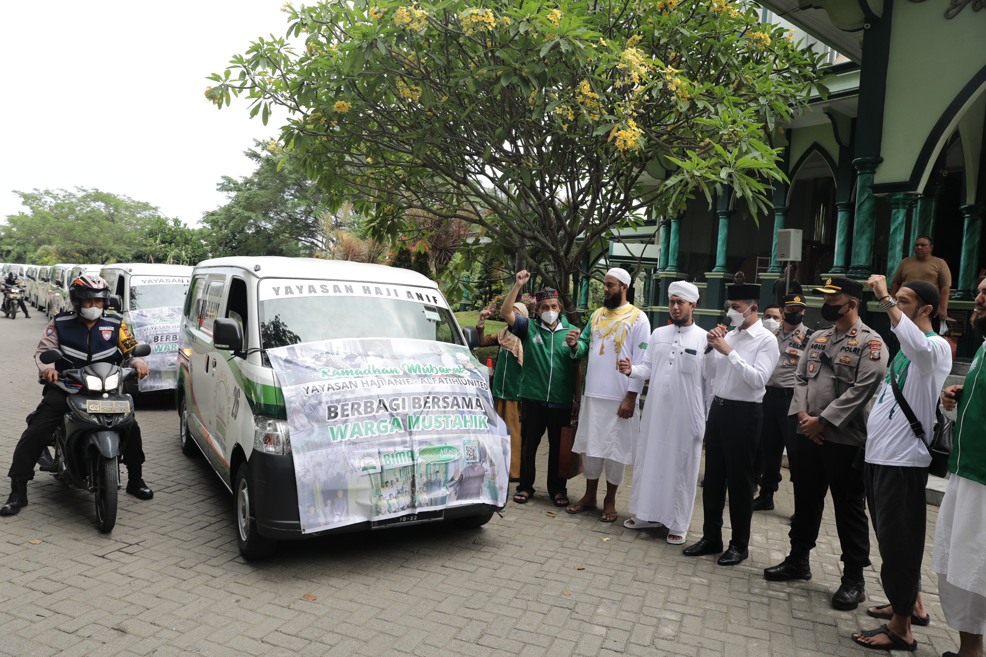 20 Mobil YHA Sebarkan Zakat ke Mustahik, Musa Rajekshah Ajak Muzakki  Salurkan Zakat Mal di Bulan Ramadan