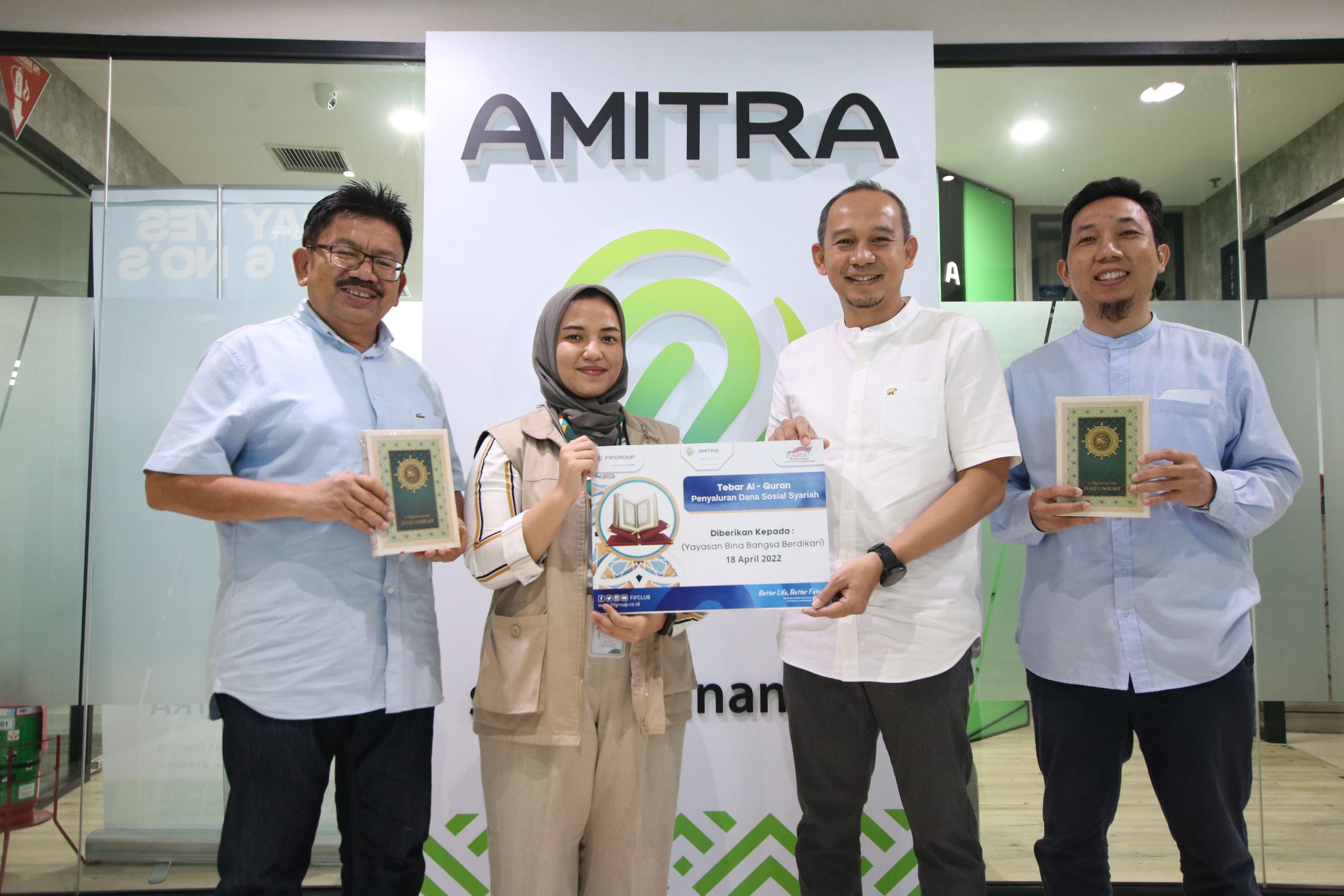 Road to Kemilau 33 tahun FIFGROUP AMITRA Meriahkan Bulan Ramadan dengan Tebar 3.300 Al-Quran
