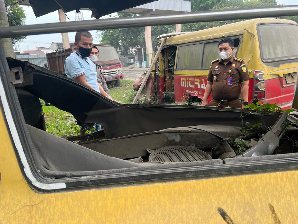 Kejari Medan TerimaÂ  Pelimpahan Perkara Lakalantas Angkot dengan Kereta Api, Tewaskan 4 OrangÂ Â 