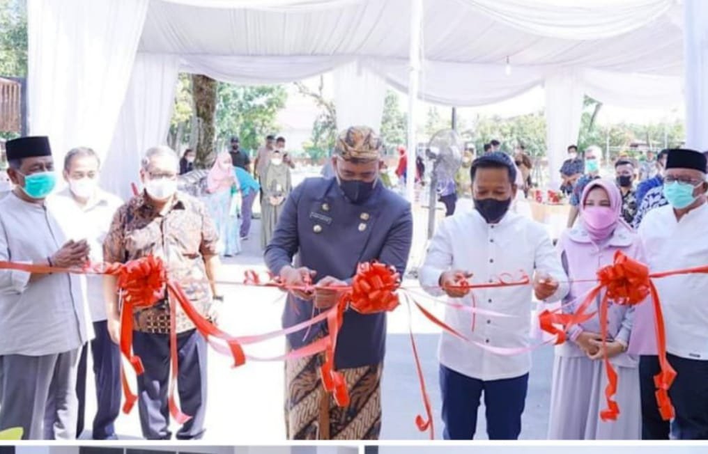 Rektor Resmikan Gedung Erwin Nasution di FP USU