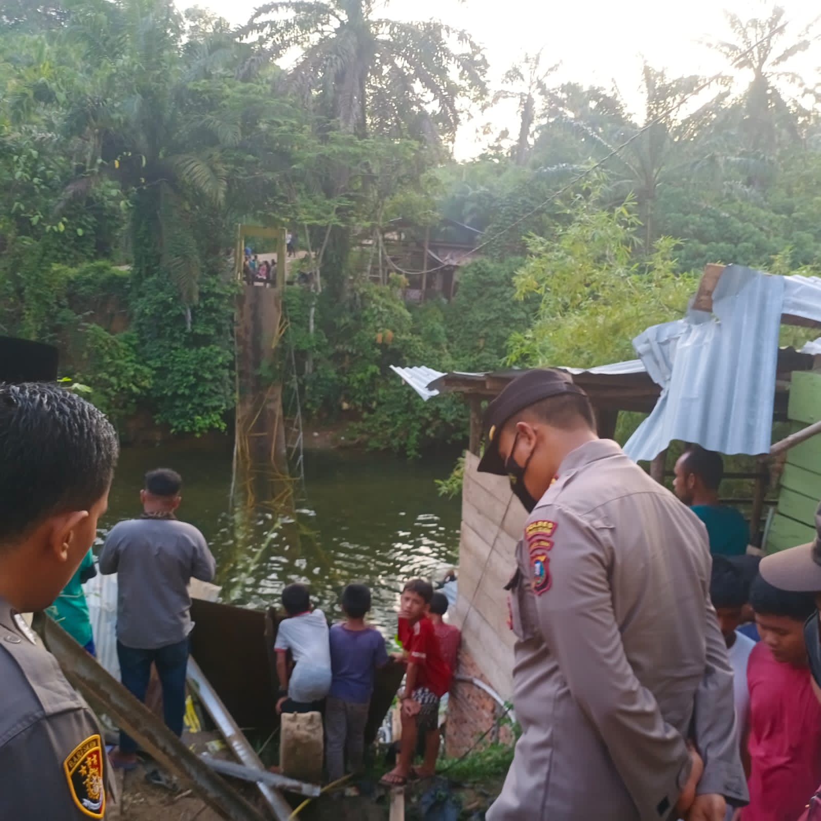 Jembatan Gantung Roboh di Paluta,  ini Nama-nama Korban