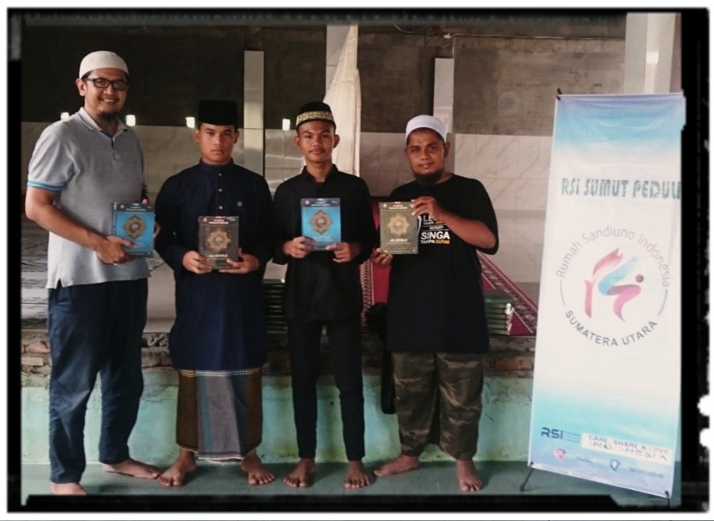 Rumah Sandiuno Indonesia Sumut Memberikan Bantuan Alquran.