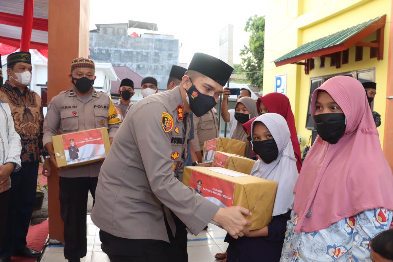 Kapolres Tapsel Silaturahmi ke Forkopimda Paluta, Sekaligus Serahkan Tali Asih ke Anak Yatim/Piatu