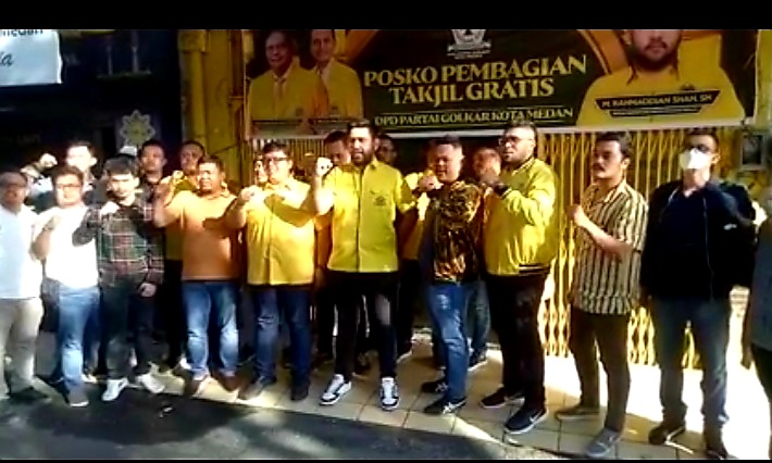 DPD Partai Golkar Dan PD AMPG Kota Medan Memberikan Takjil, 