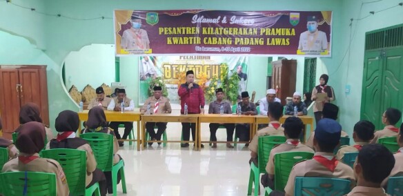 Kwarcab Pramuka Palas Gelar Pesantren Kilat di Ponpes Al Hakimiyah Desa Paringgonan