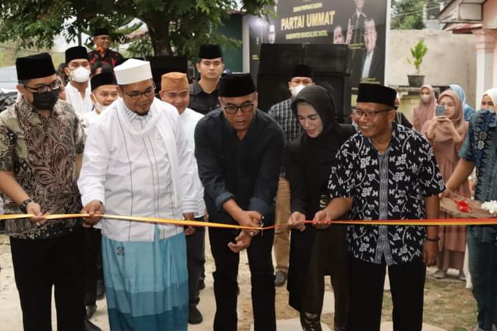 Bupati Madina Buka Warkop Dewan UKM dan Bazar Ramadan