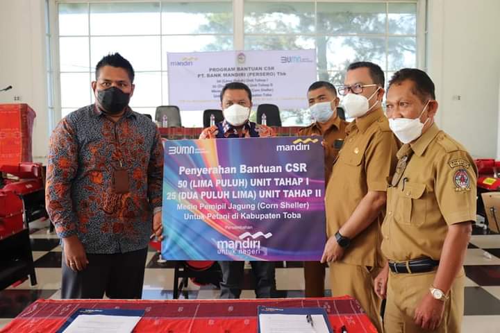 Pemkab Toba Kembali  Terima Bantuan Mesin Pemipil Jagung CSR Bank Mandiri