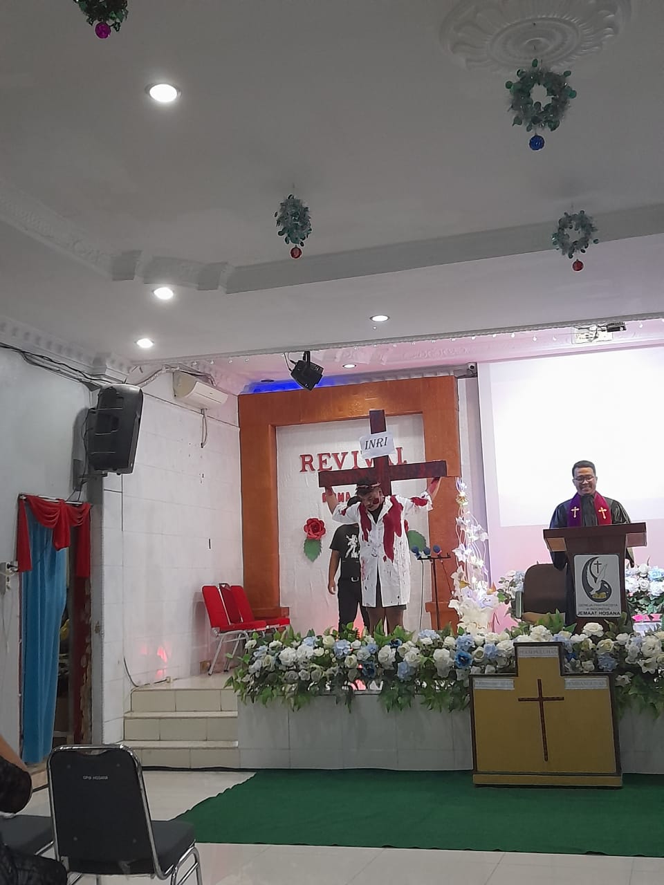 Youth Hoki Group GPdI Hosana Gelar Drama Penyaliban Yesus