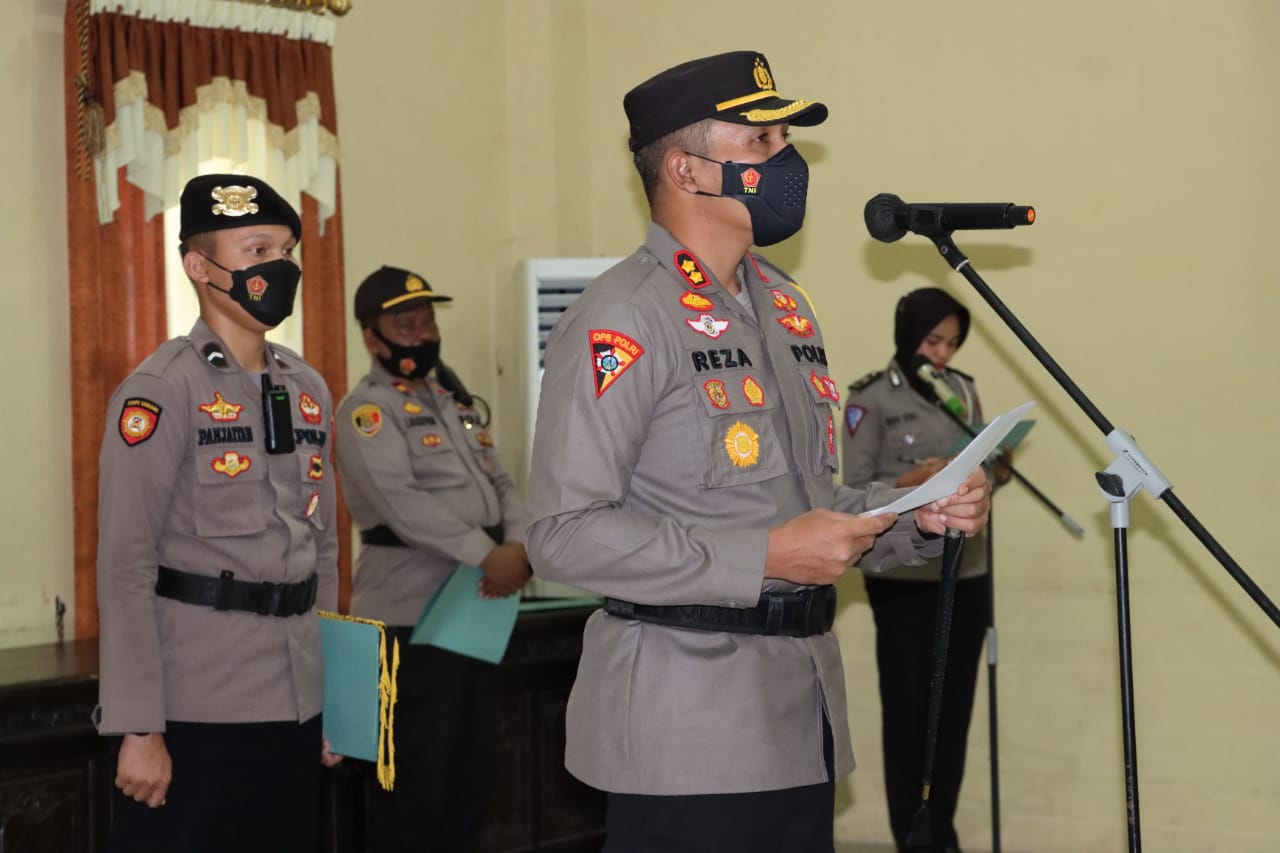 Kapolres Madina Pimpin Sertijab 6 PJU Polres, AKBp H M. Reza Chairul : Laksanakan Tugas dengan Tulus dan Ikhlas