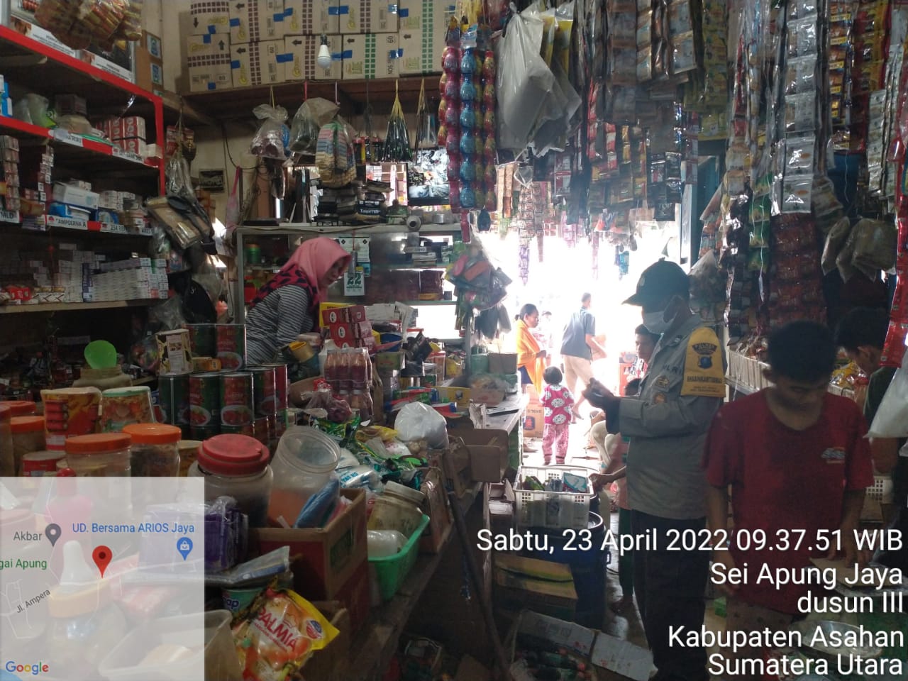 Polsek Sei Kepayang Polres Asahan Monitoring Kelangkaan Minyak Goreng ke Grosir