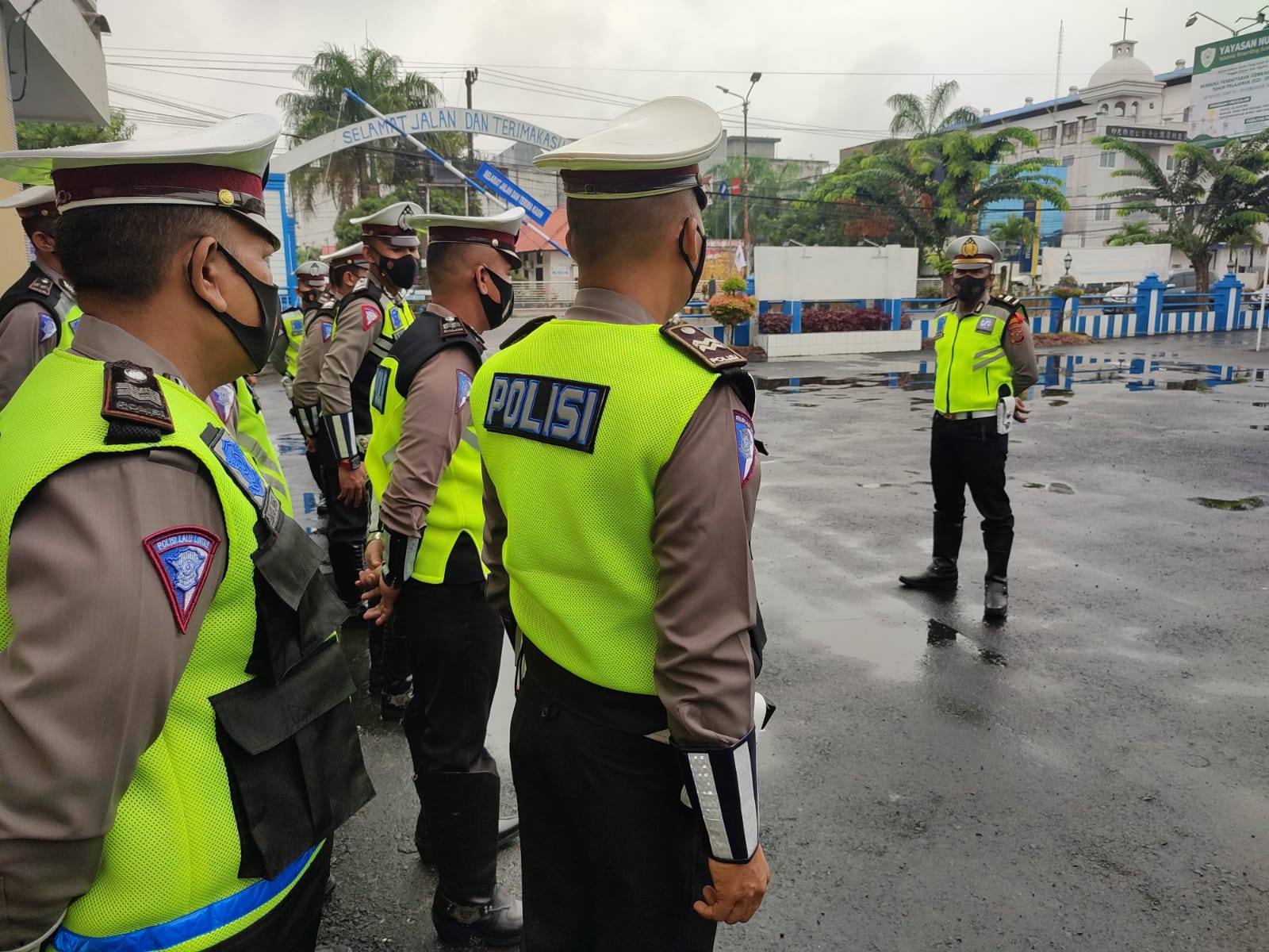 Sat Lantas Polres Asahan Lakukan Pemeriksaan Perlengkapan Personel Jelang Operasi Ketupat Toba 2022