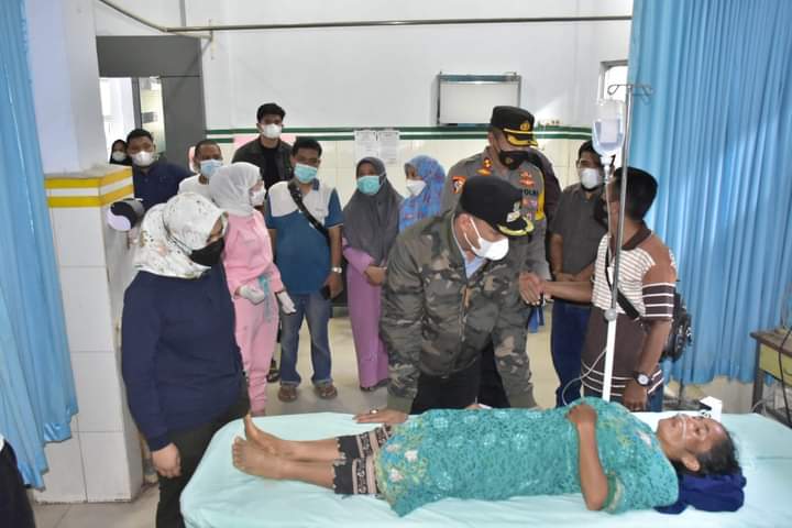 Bupati, Wabup, dan Kapolres Madina Besuk Korban PT SMGP di RSUD Panyabungan