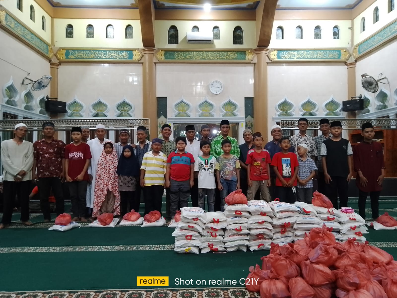 BKM Lahmuddin Desa Suka Makmur Delitua Santuni 71 Warga Kurang Mampu