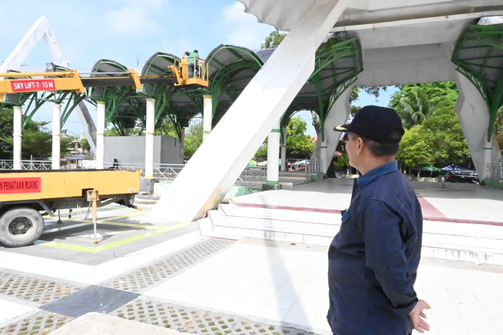 Plt Walikota Tanjungbalai, Tinjau Penataan dan Pembersihan Alun Alun Sultan Abdul Jalil Rahmadsyah