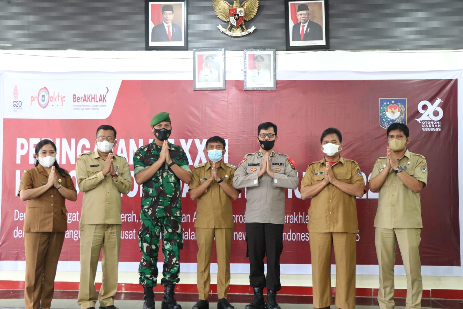 Wabup Toba Ikuti Peringatan Hari Otonomi Daerah Secara Konferensi Video