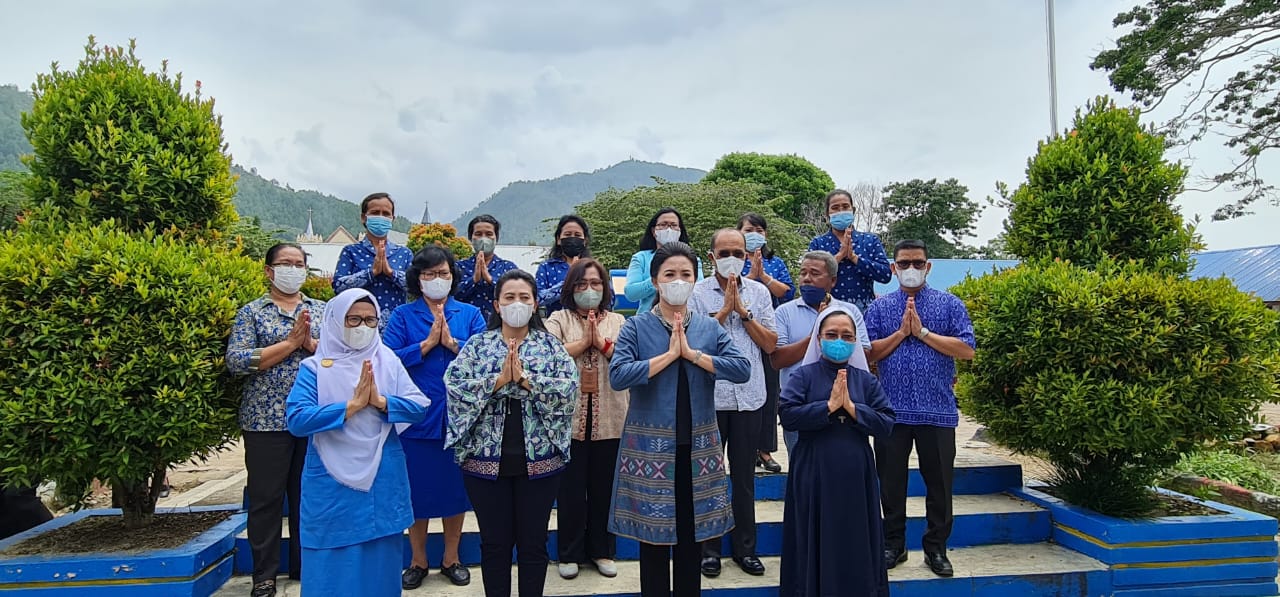 Bunda PAUD Toba Berikan Motivasi Kepada Tenaga Pendidik