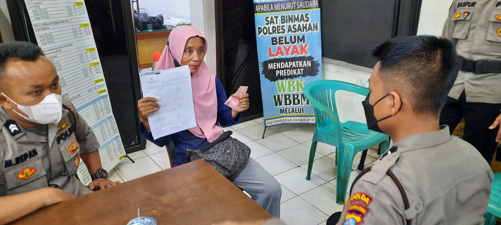 Sebagai Tugas dan Tanggung Jawab Kepada Negara Polres Asahan Salurkan BTPKLW Tahun 2022 Hingga Malam Hari