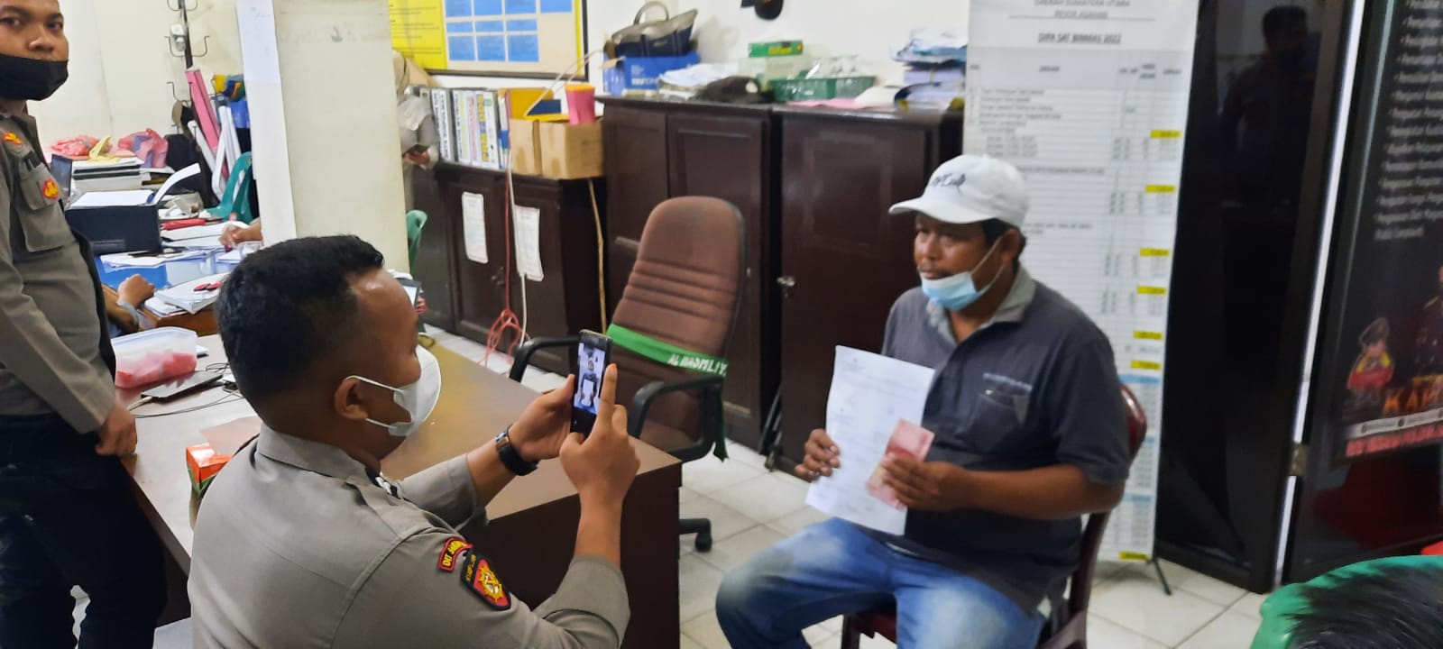 Sebagai Tugas dan Tanggung Jawab Kepada Negara Polres Asahan Salurkan BTPKLW Tahun 2022 Hingga Malam Hari