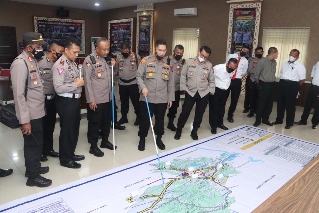 Kapolres Tapsel Ingatkan Jajaran Perhatikan Kelengkapan Pos Pam dan Pos Yan