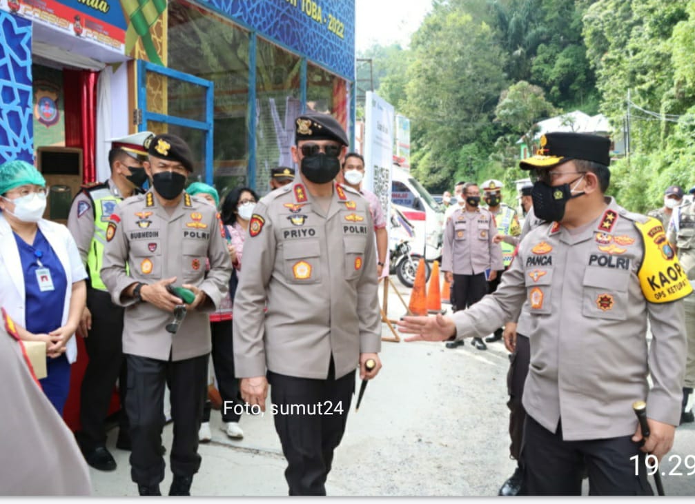 Tinjau Pelabuhan Ajibata dan Ambarita, Kapolda Sumut : Tempat Wisata Menjadi Destinasi Favorit