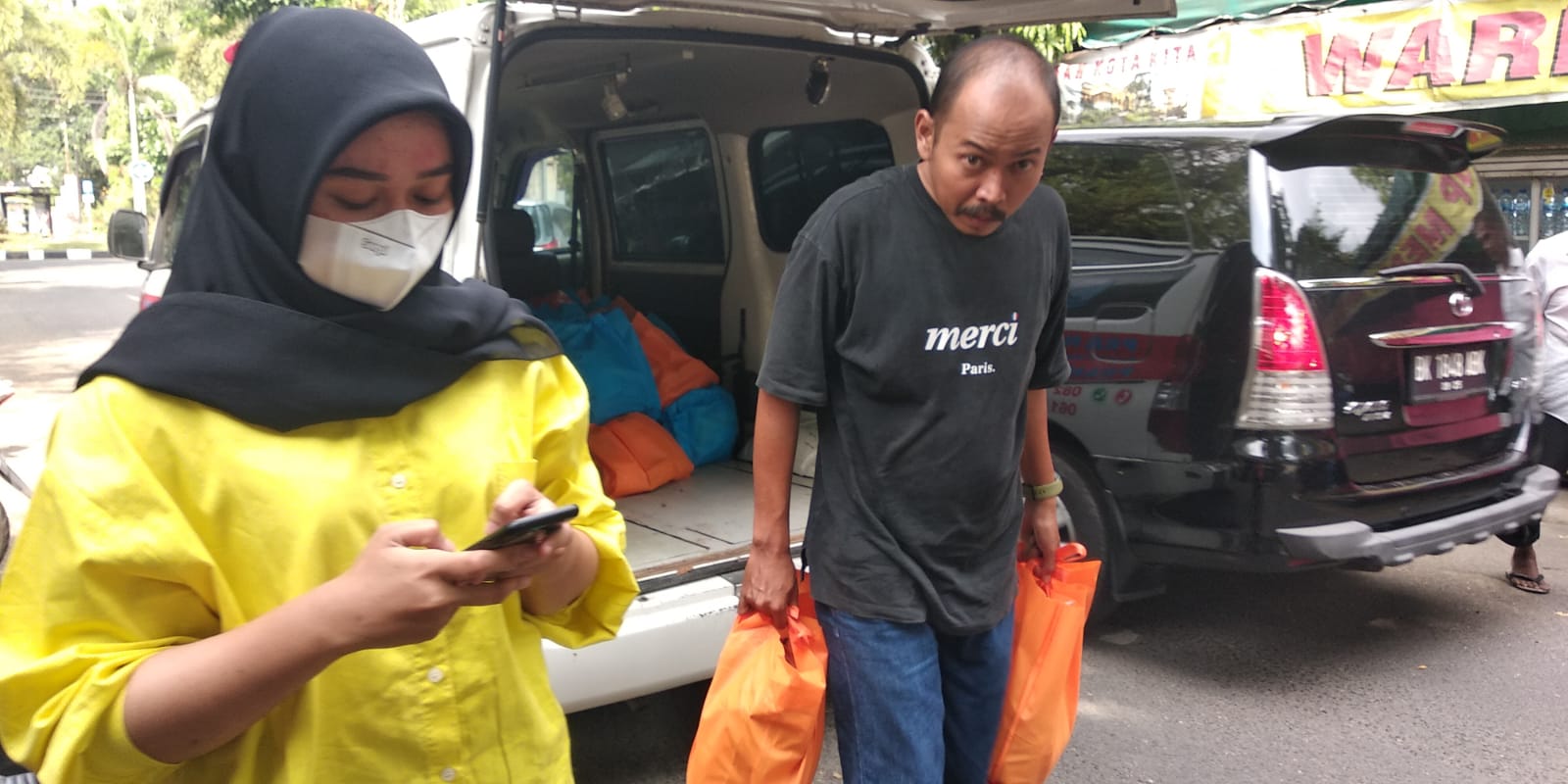 Sambut Lebaran 2022, Prananda Surya Paloh Berikan Sembako untuk Jurnalis