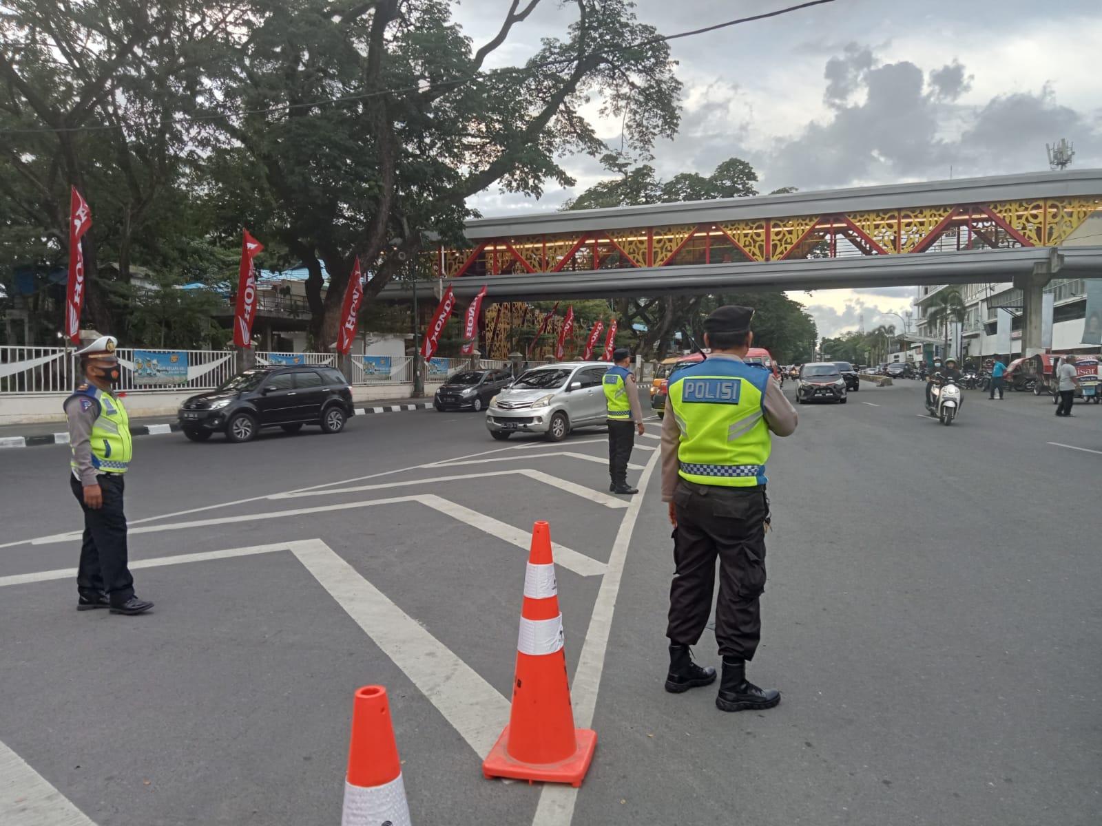 Situasi Terkini H-2 Lebaran di Medan, Polisi : Arus Lalin Ramai dan Lancar