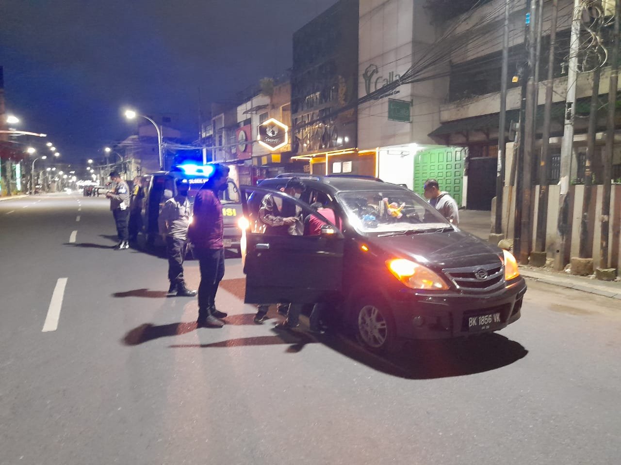 Cipkon Kamtibmas Kondusif, Polsek Medan Baru Patroli Asmara Subuh