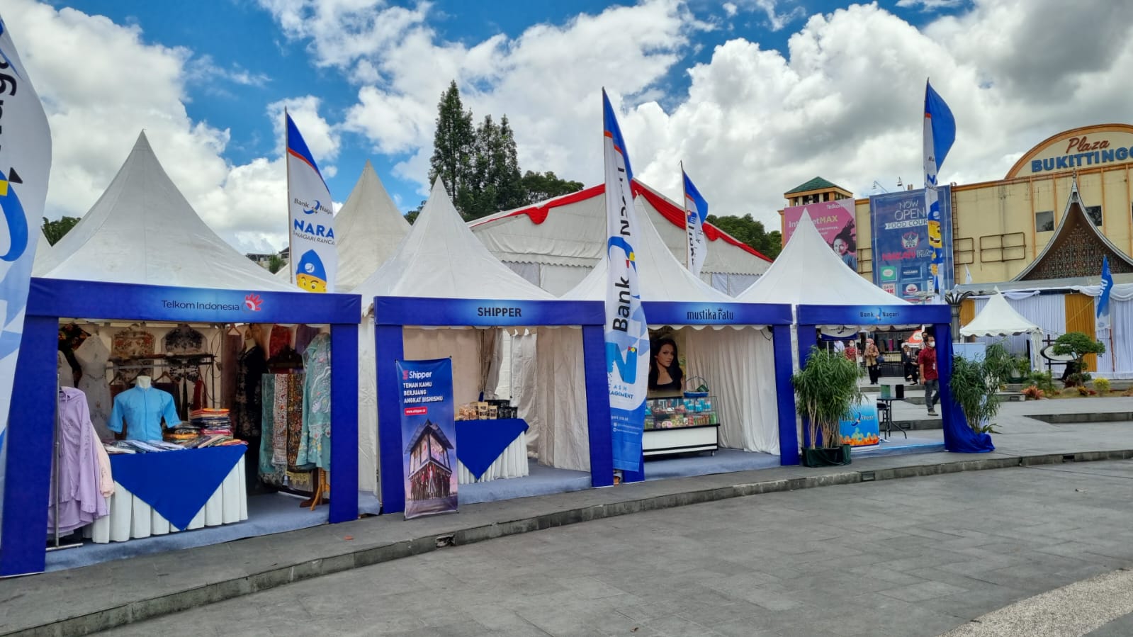 Maksimalkan Potensi UMKM Lokal di Sumatera Barat, Shipper Perkuat Layanan dan Dukung Kolaborasi Gernas BBI Sumbar 2022 Bersama OJK