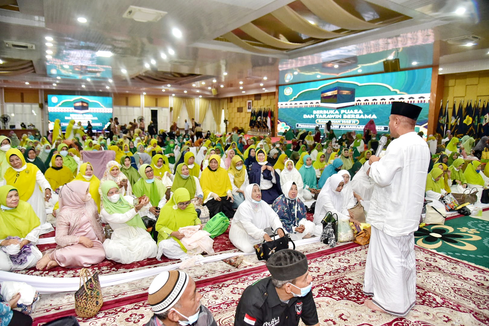 Hari Kesembilan Puasa, Gubernur Edy Rahmayadi Berbuka Puasa Bersama BMOIWI Sumut