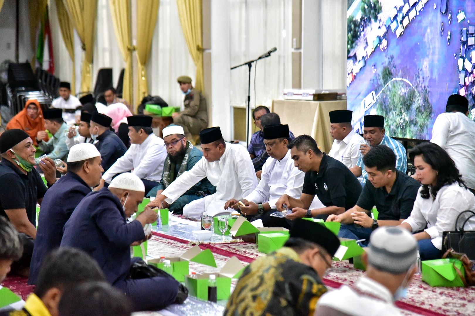 Buka Puasa Bersama Suporter dan Klub Sepak Bola, Edy Rahmayadi Ajak Bersama-sama  Majukan Sepak Bola Sumut