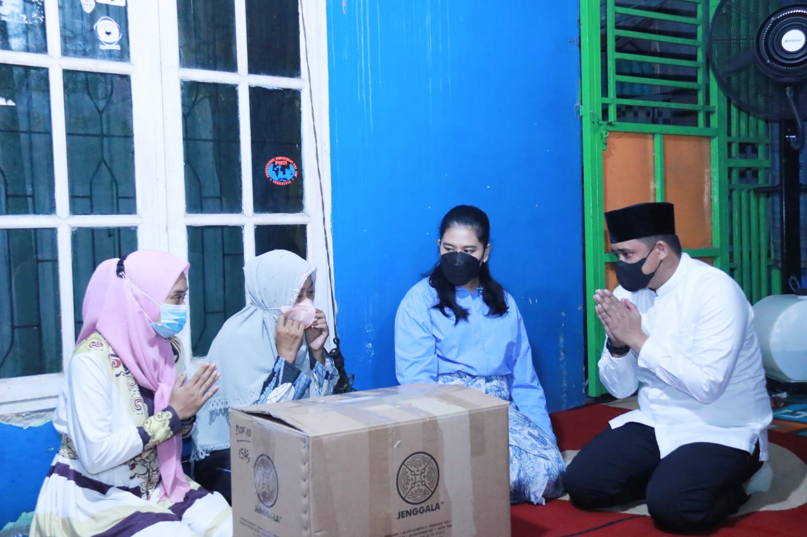 Kunjungi Rumah Duka, Bobby Nasution & Ketua TP PKK Sampaikan Rasa Duka Mendalam Atas Meninggalnya Petugas Satpol PP