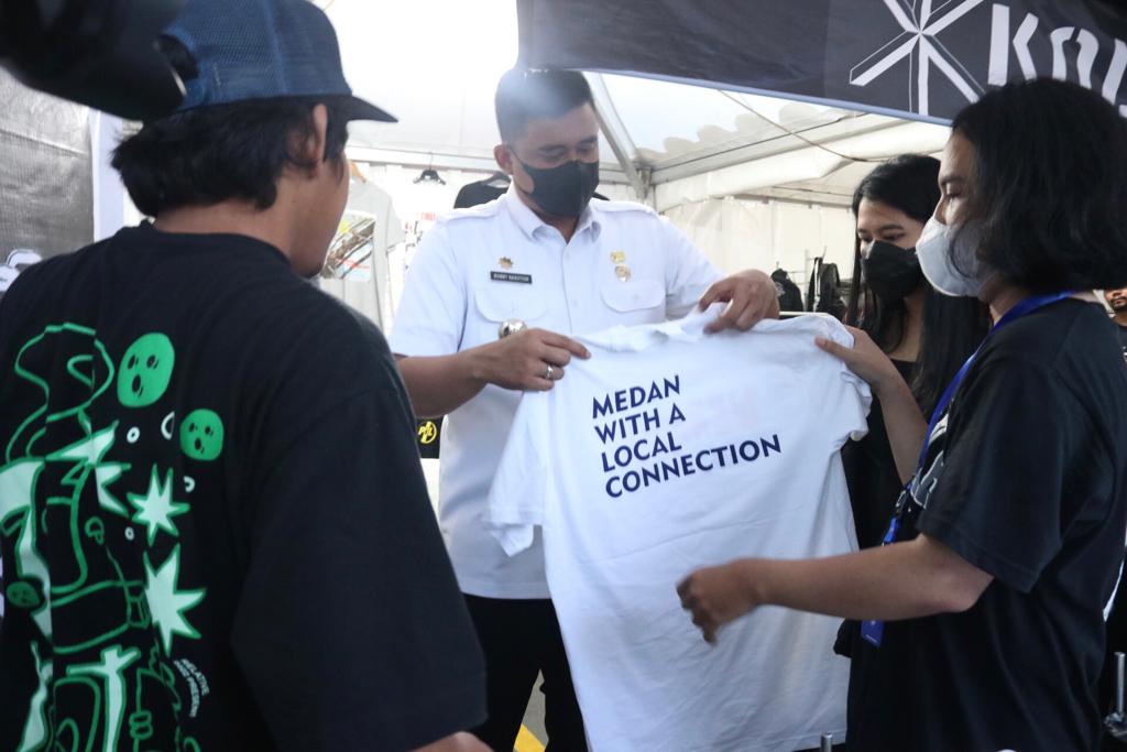 Bobby Nasution Tandatangani Kesepakatan Bersama dengan Tokopedia Kembangkan Ekonomi Digital UMKM