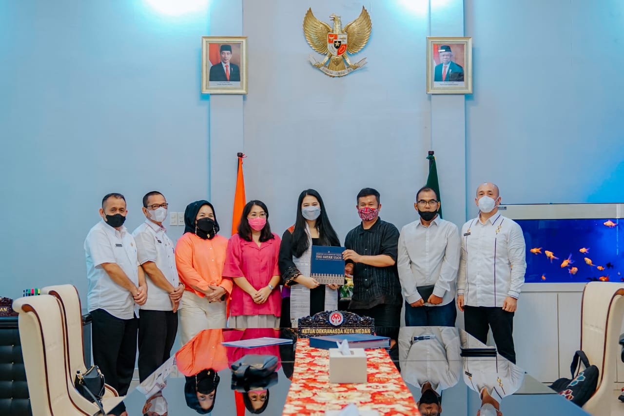 Ketua Dekranasda Ingin Ulos Dikenal & Dibanggakan Generasi Muda